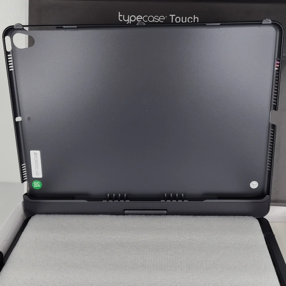 TYPECASE TOUCH Keyboard for iPad. 10.2.